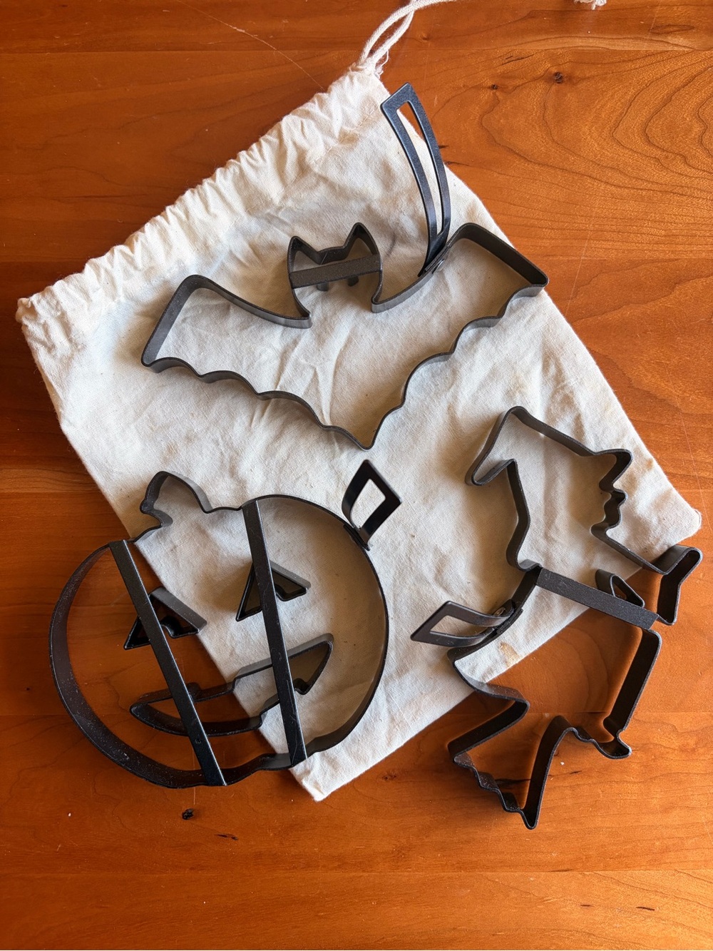 Williams Sonoma Black Halloween Metal Pancake Mold Set